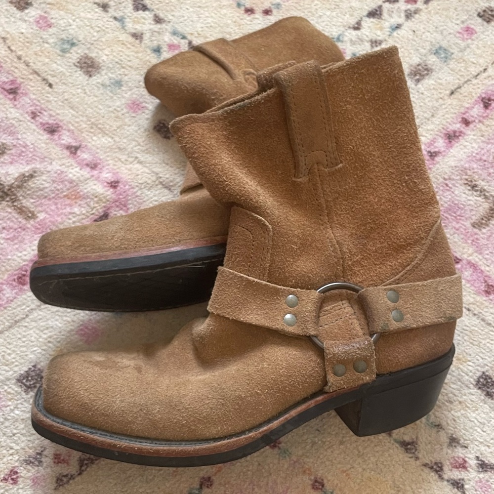RARE Frye suede Harness boot